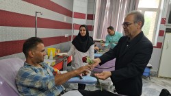 بازدید سرپرست دانشگاه علوم پزشکی گناباد از مرکز انتقال خون و قدردانی از اهداکنندگان خون برای حادثه‌دیدگان بندرعباس