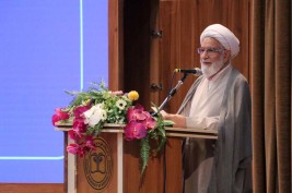 استادان در تداوم رسالت پیامبران نقش‌آفرین هستند